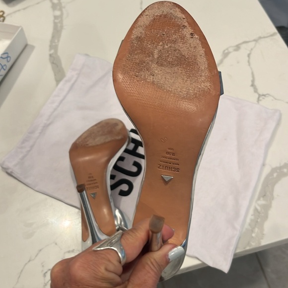 Schutz silver heels - Picture 6 of 10